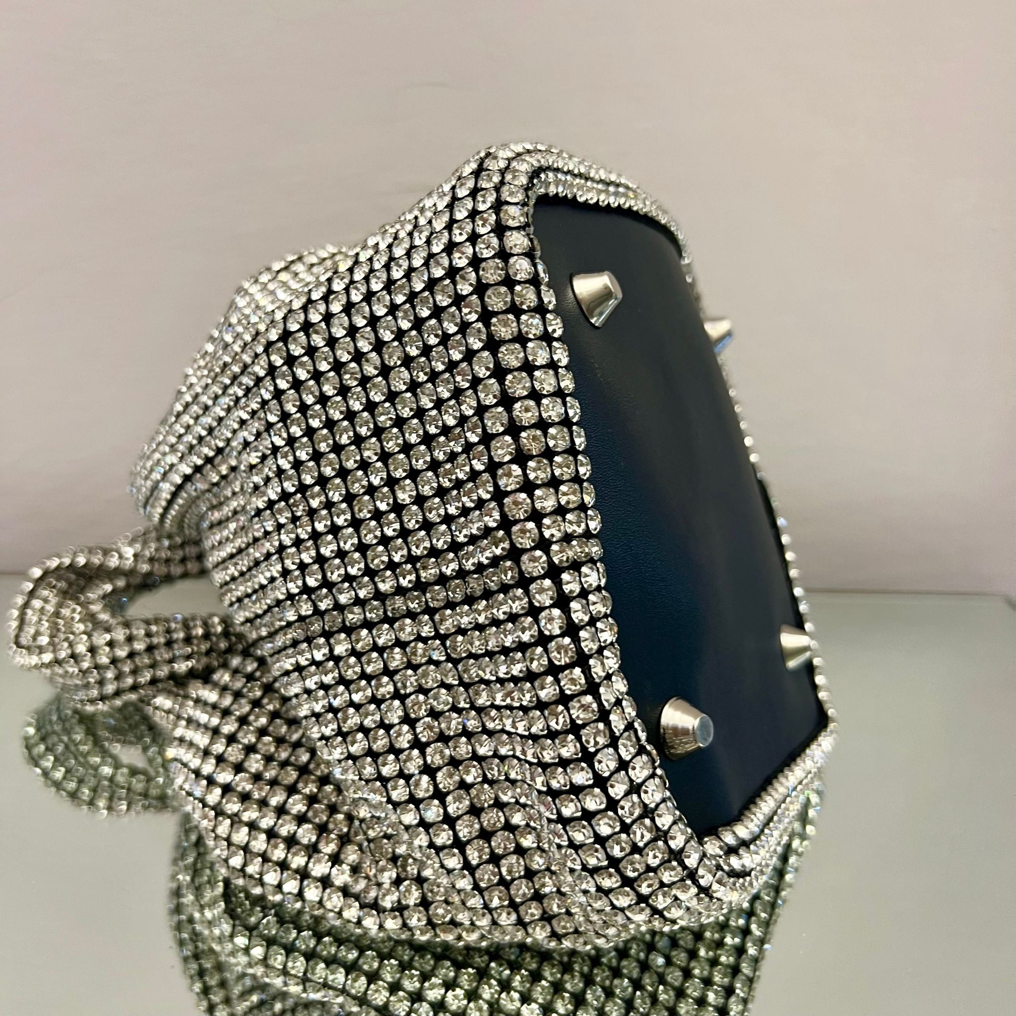 BORSA A SECCHIELLO CON STRASS