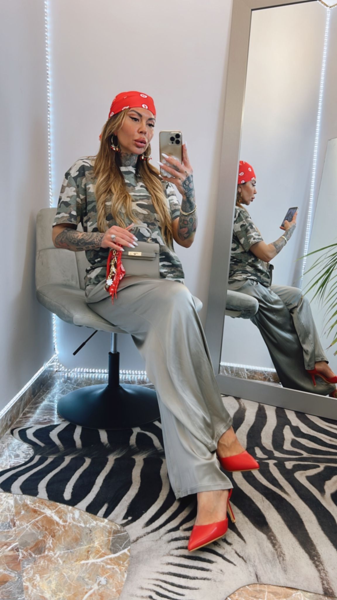 OVERSIZED COTTON T-SHIRT WITH BANDANA
