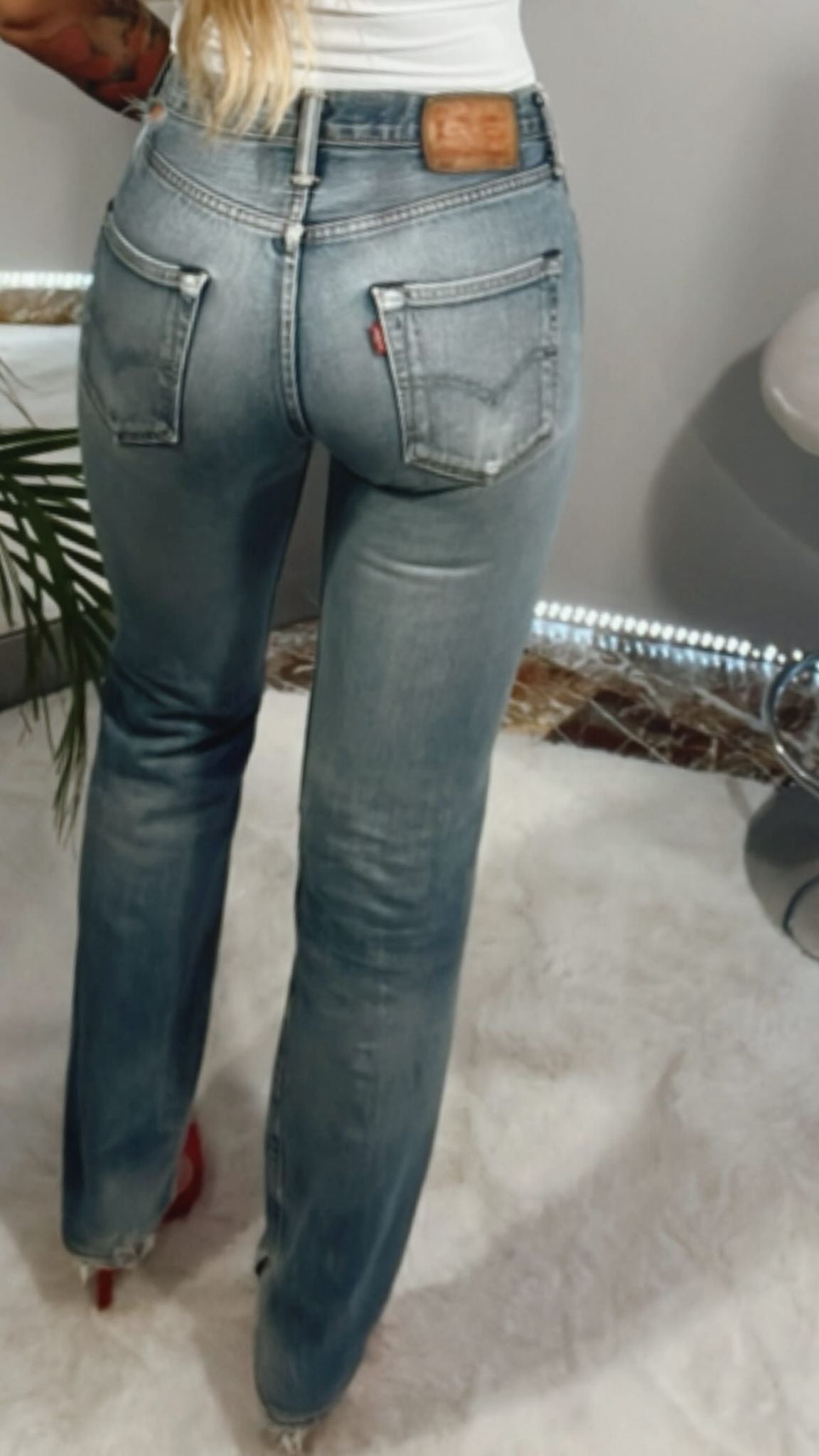 LEVI'S VINTAGE 501 ZOE